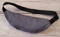 Small sports waist bag for women and men.